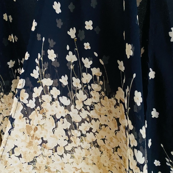 Cover up - Picture 6 of 7